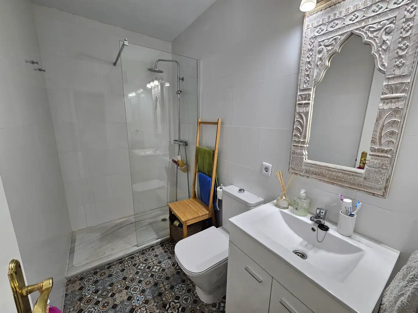 Bathroom of Flat for rent in Zahara de los Atunes  with Terrace, Furnished and Washing machine