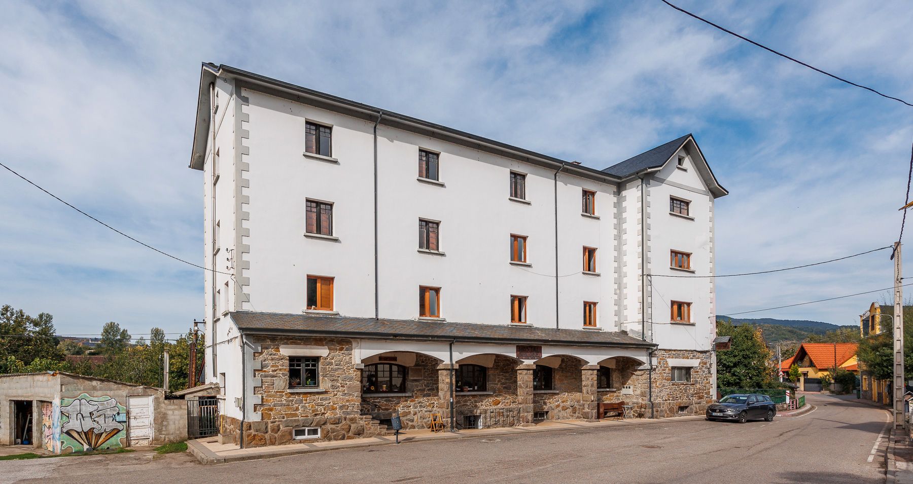 Exterior view of Premises for sale in Toreno  with Furnished