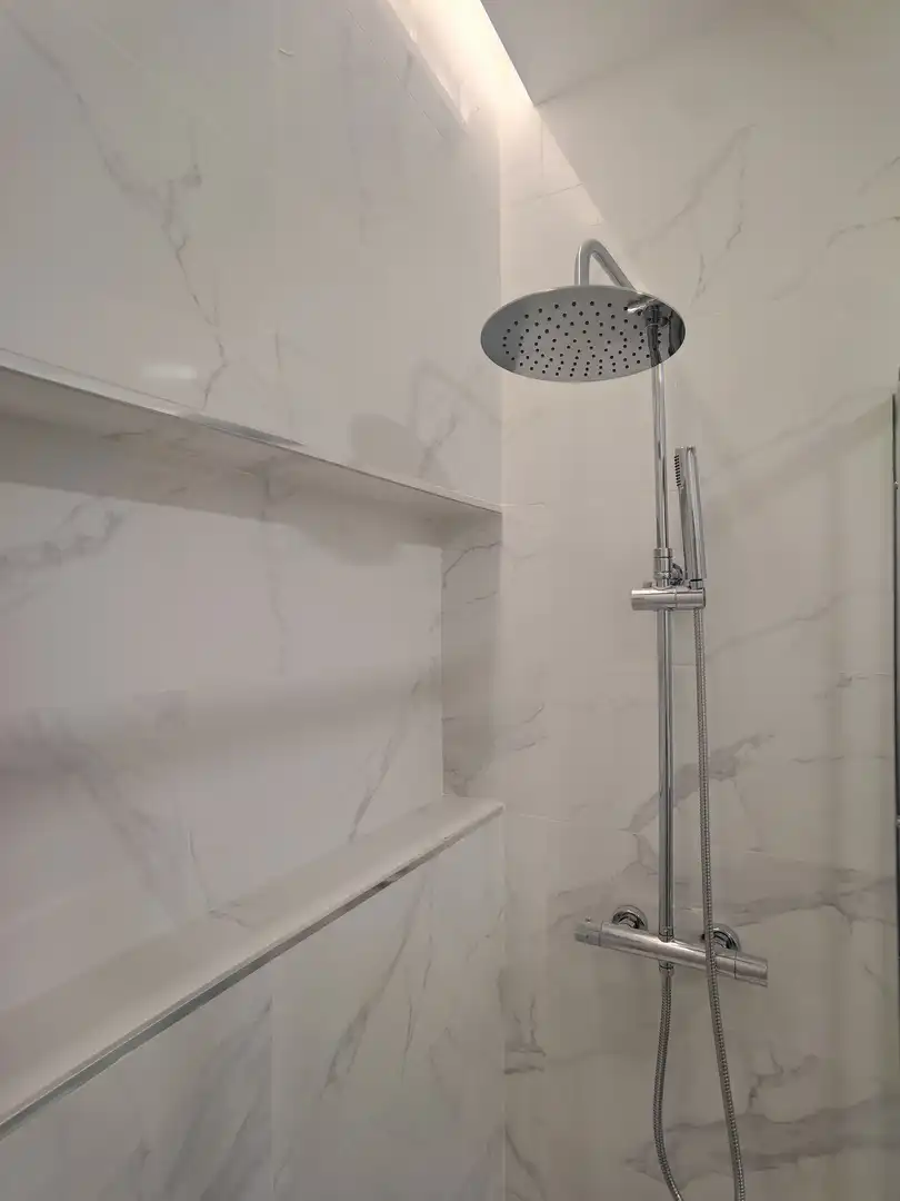 Baño de Piso de alquiler en Madrid con Amueblado y Se aceptan mascotas