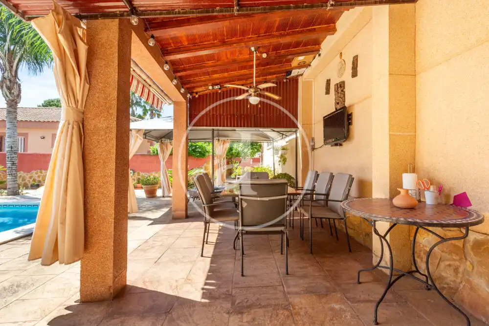 Terrasse von Haus oder Chalet zum Verkauf in Náquera mit Klimaanlage, Heizung und Privatgarten