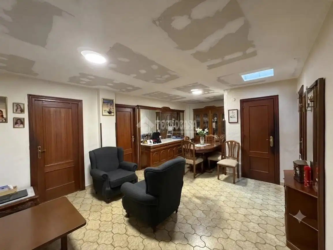 Attic for sale in Sevilla  with Air Conditioner and Balcony