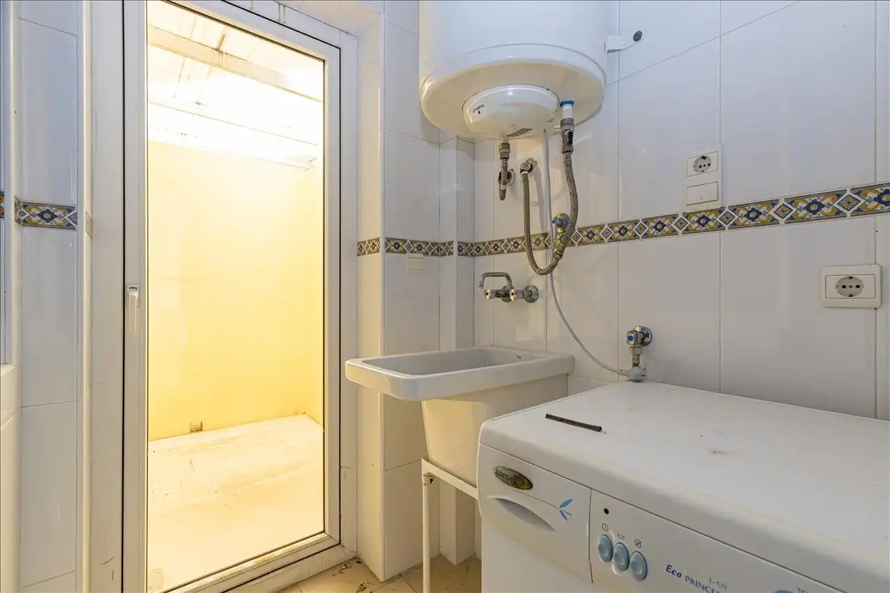 Bathroom of Ground floor for sale in Cartagena  with Swimming Pool