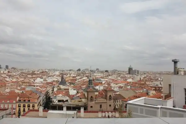 Vista exterior de Estudio de alquiler en Madrid con Aire acondicionado