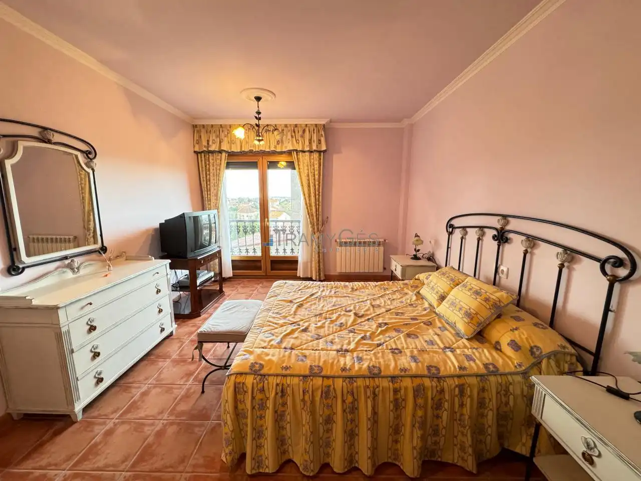 Habitación de Casa o chalet en venta en Vilagarcía de Arousa con Calefacción, Jardín privado y Terraza