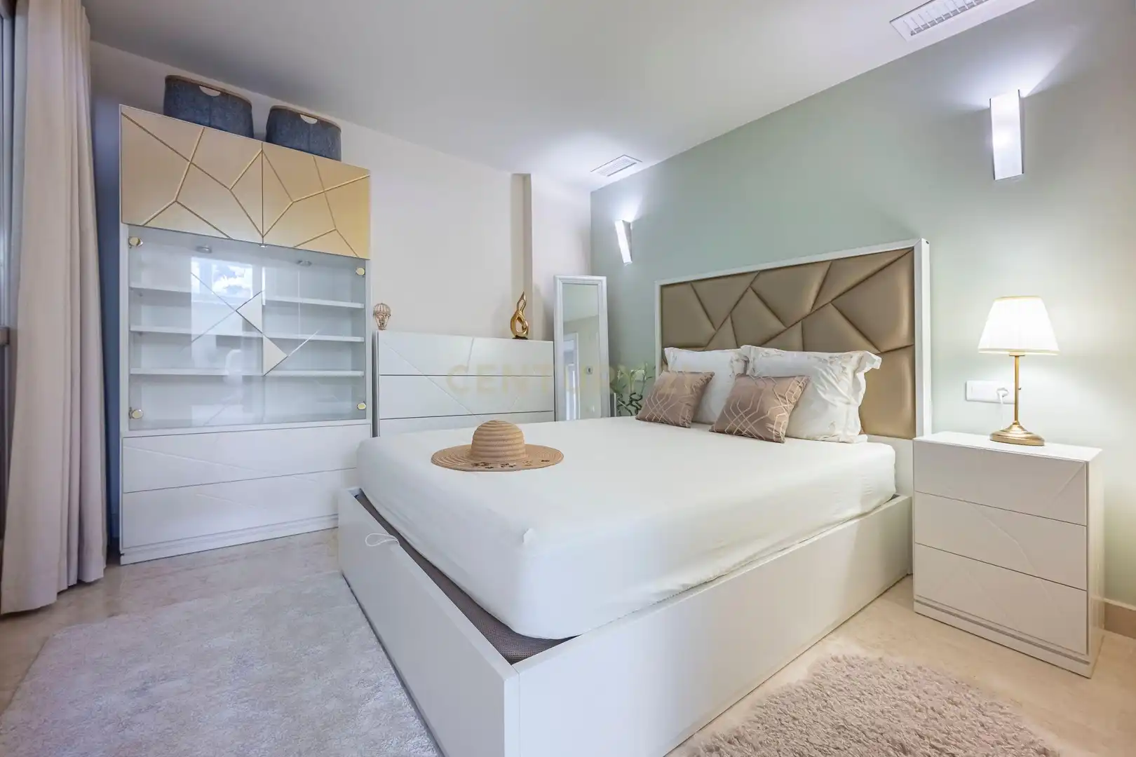 Bedroom of Apartments for rent in Marbella  with Air Conditioner, Private garden and Washing machine