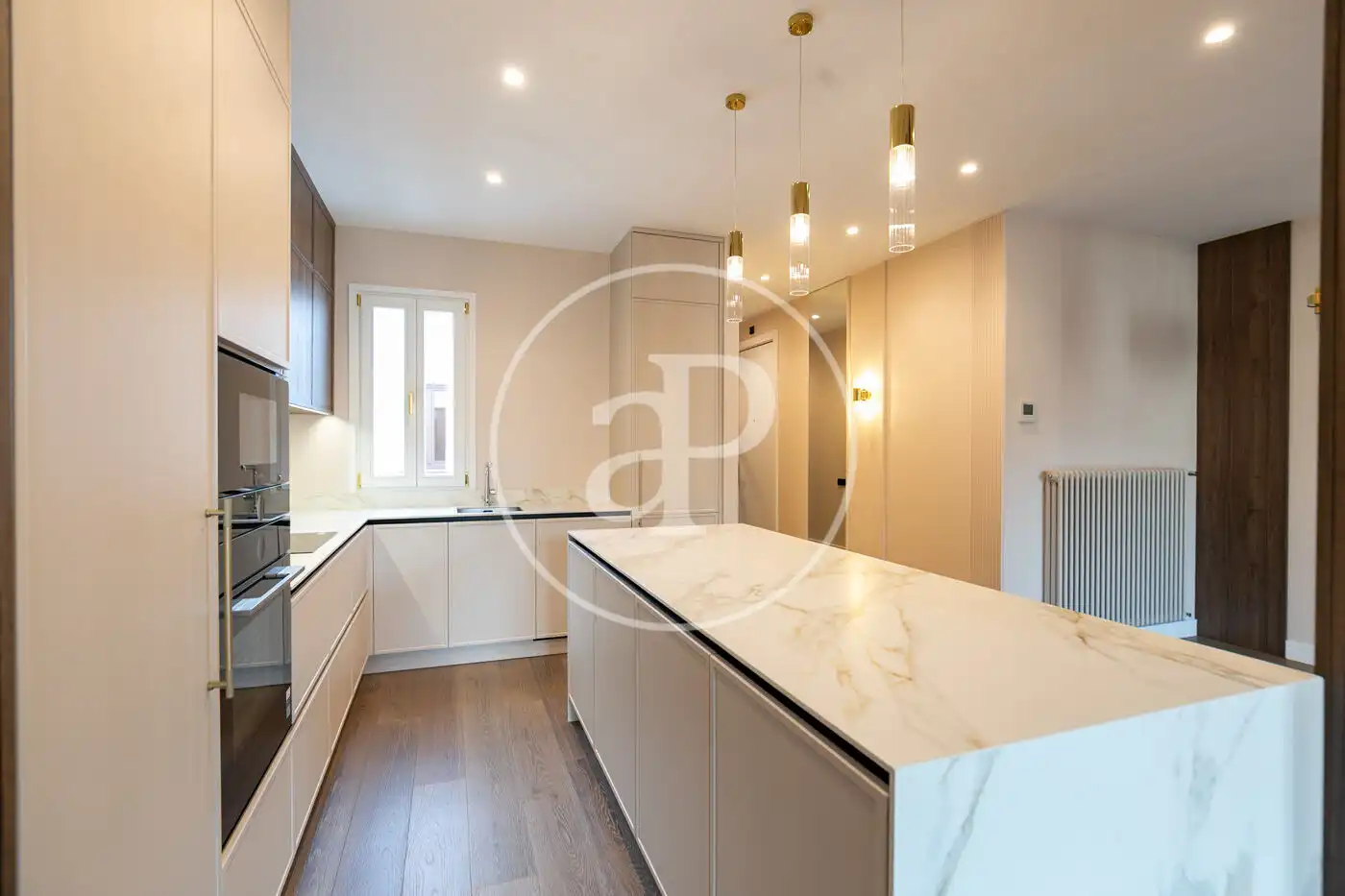Kitchen of Flat for sale in Barcelona  with Air Conditioner, Heating and Balcony