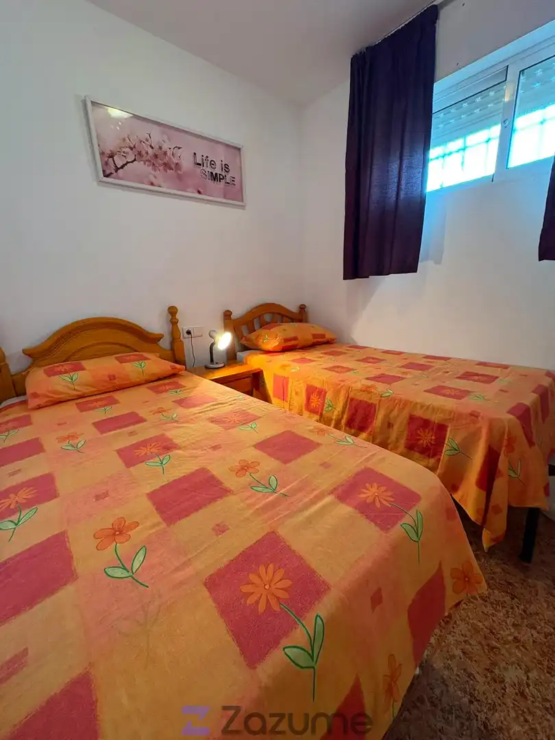 Habitación de Piso de alquiler en Torrevieja con Aire acondicionado, Calefacción y Piscina
