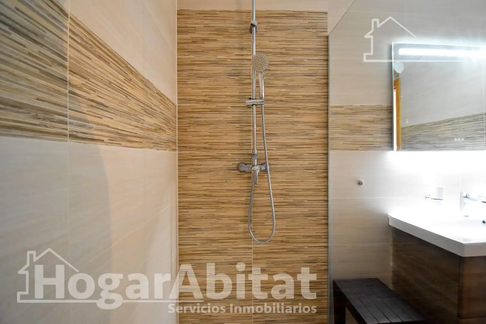 Baño de Ático en venta en Dénia con Aire acondicionado, Calefacción y Jardín privado