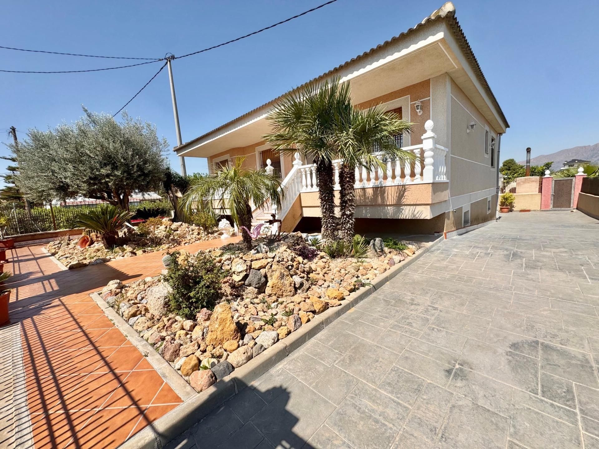 Exterior view of House or chalet for sale in Beniel  with Air Conditioner, Heating and Private garden