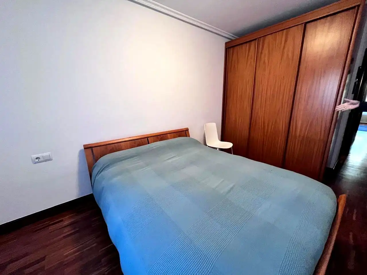 Dormitori de Pis en venda en Vitoria - Gasteiz amb Calefacció, Parquet i Terrassa