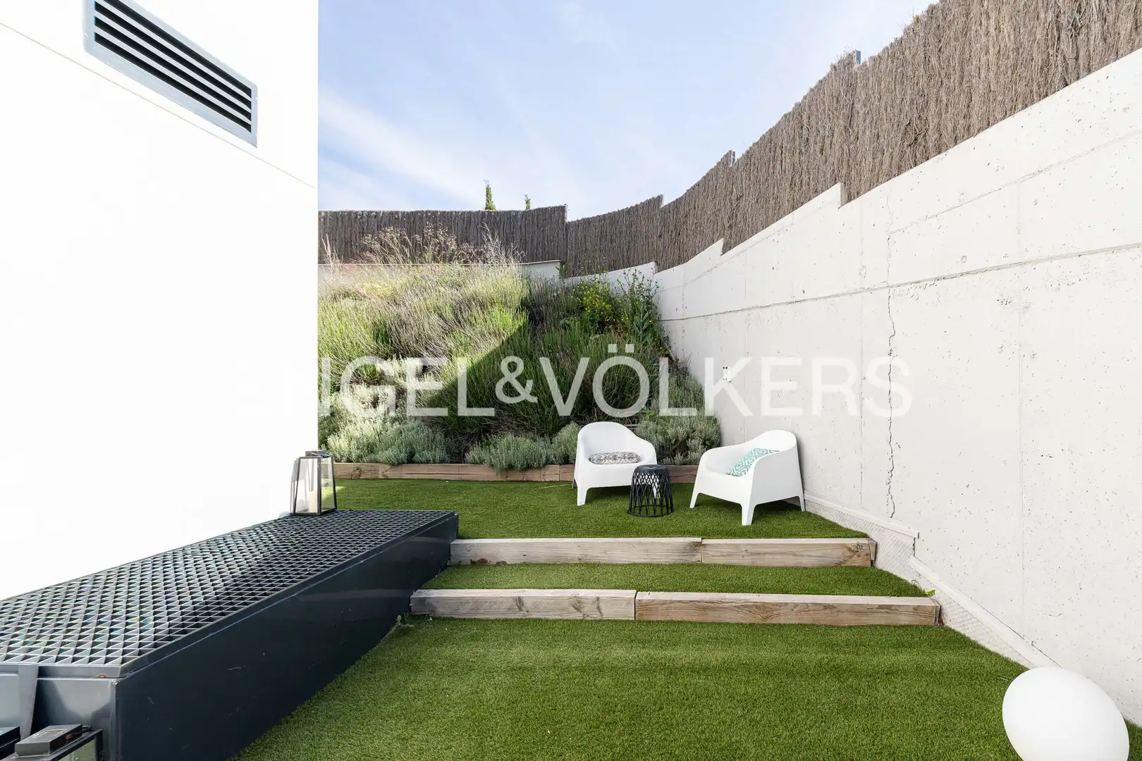 Terrassa de Casa o xalet en venda en Torrelodones amb Aire condicionat, Calefacció i Jardí privat