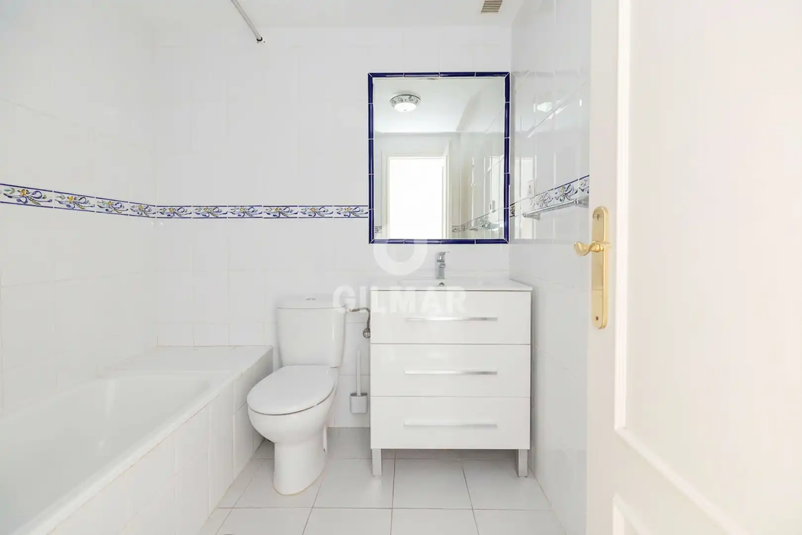 Bathroom of Detached homes for sale in Benalmádena  with Heating, Private garden and Swimming Pool