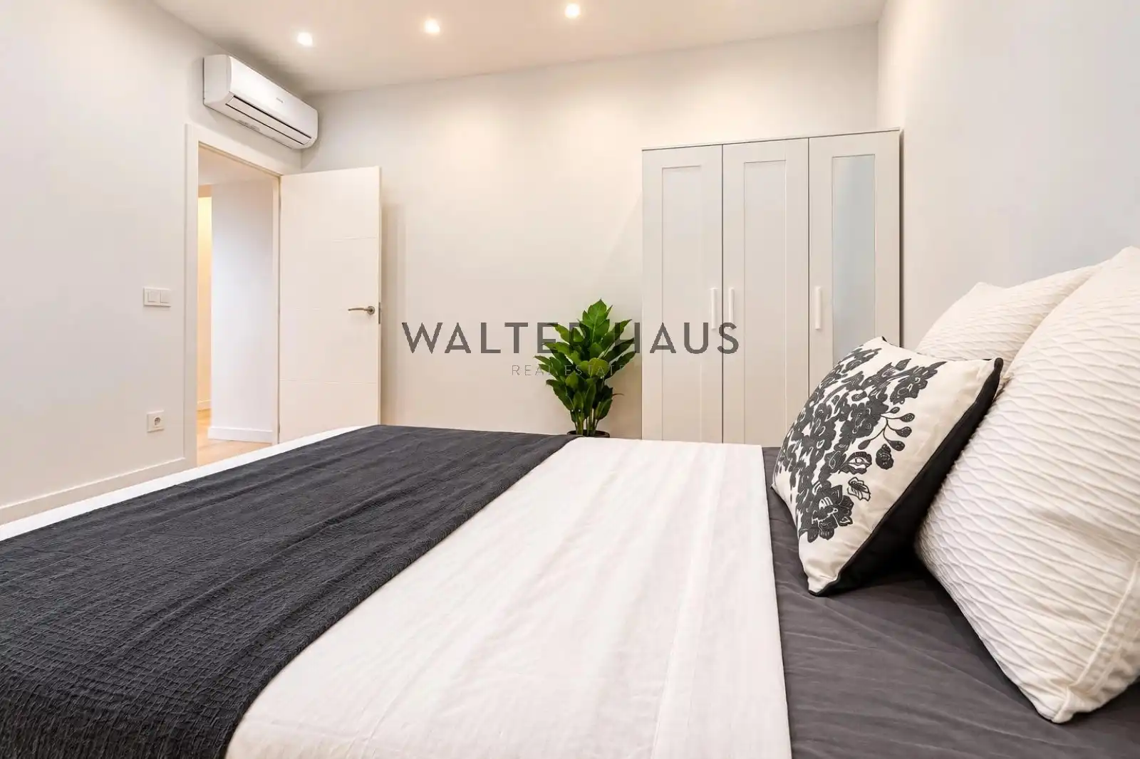 Appartement avec ascenseur à louer à Paseo de la Reina Cristina, imagen 20
