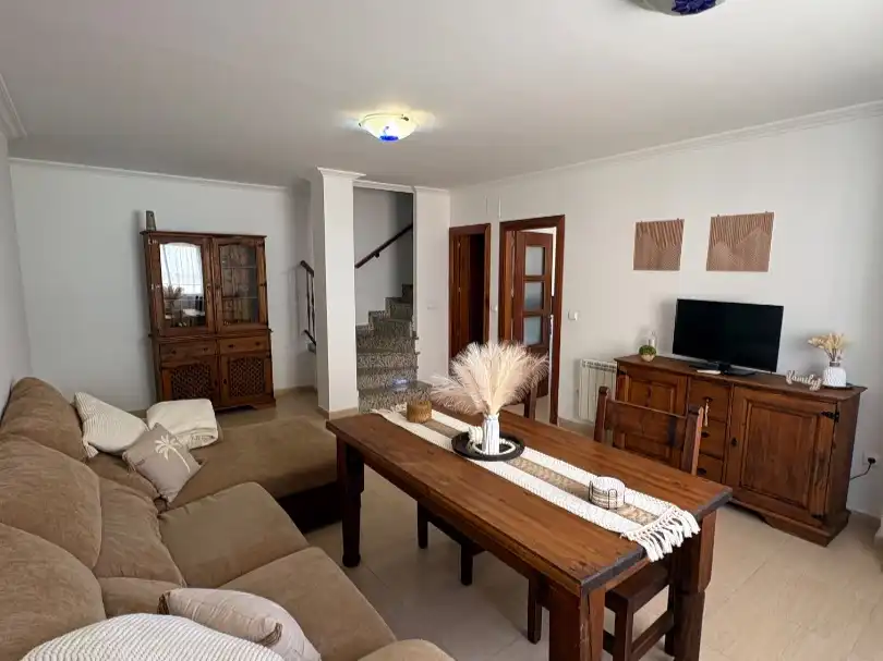 Sala d'estar de Pis de lloguer en Úbeda amb Aire condicionat, Calefacció i Terrassa