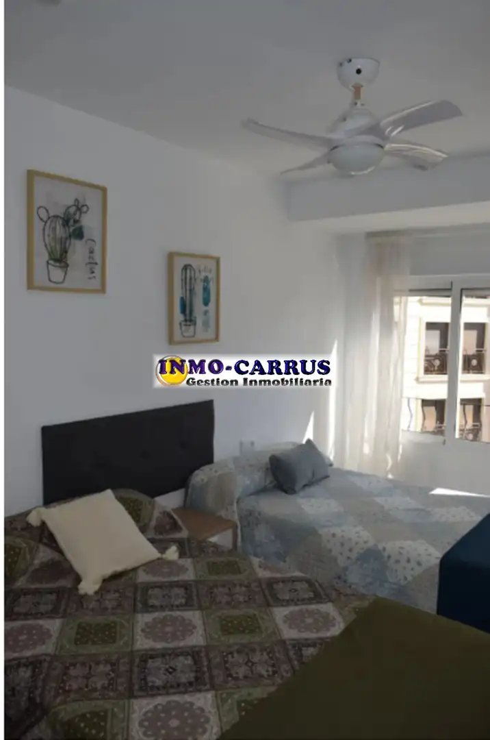 Habitación de Piso de alquiler en Elche / Elx con Aire acondicionado, Calefacción y Amueblado