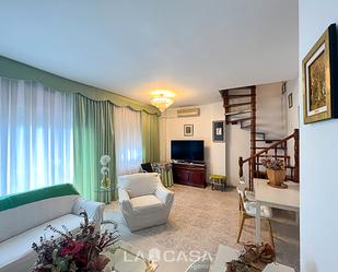 Living room of Flat for sale in L'Hospitalet de Llobregat  with Terrace and Balcony