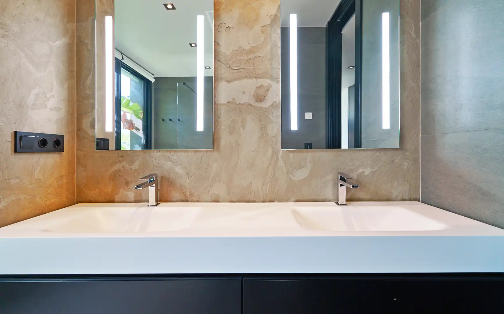 Baño de Casa o chalet en venta en Benahavís con Aire acondicionado, Calefacción y Jardín privado