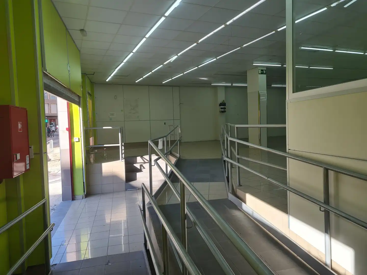 Local comercial en venda a Centro, imagen 4