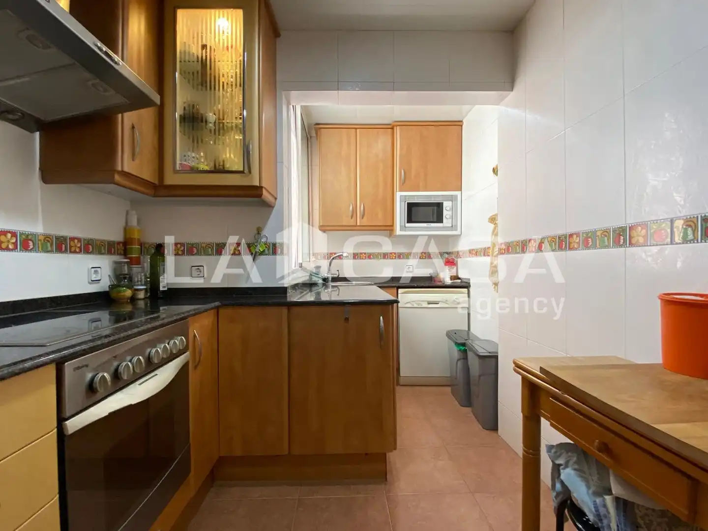 Cocina de Ático en venta en Santa Coloma de Gramenet con Calefacción y Terraza