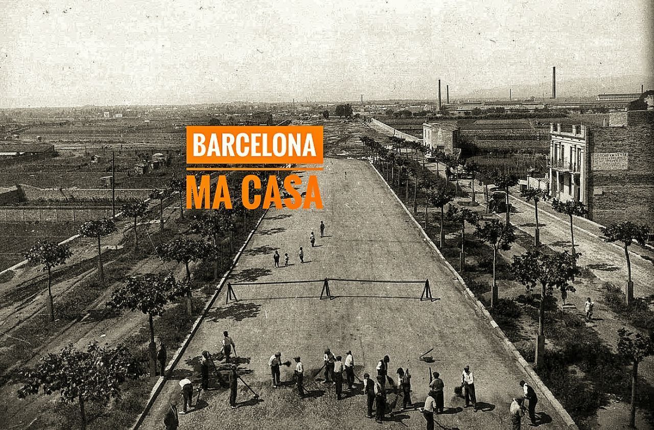 Exterior view of Building for sale in  Barcelona Capital