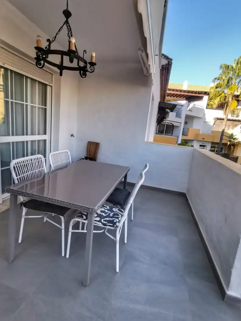 Terraza de Piso de alquiler en Marbella con Aire acondicionado, Terraza y Amueblado