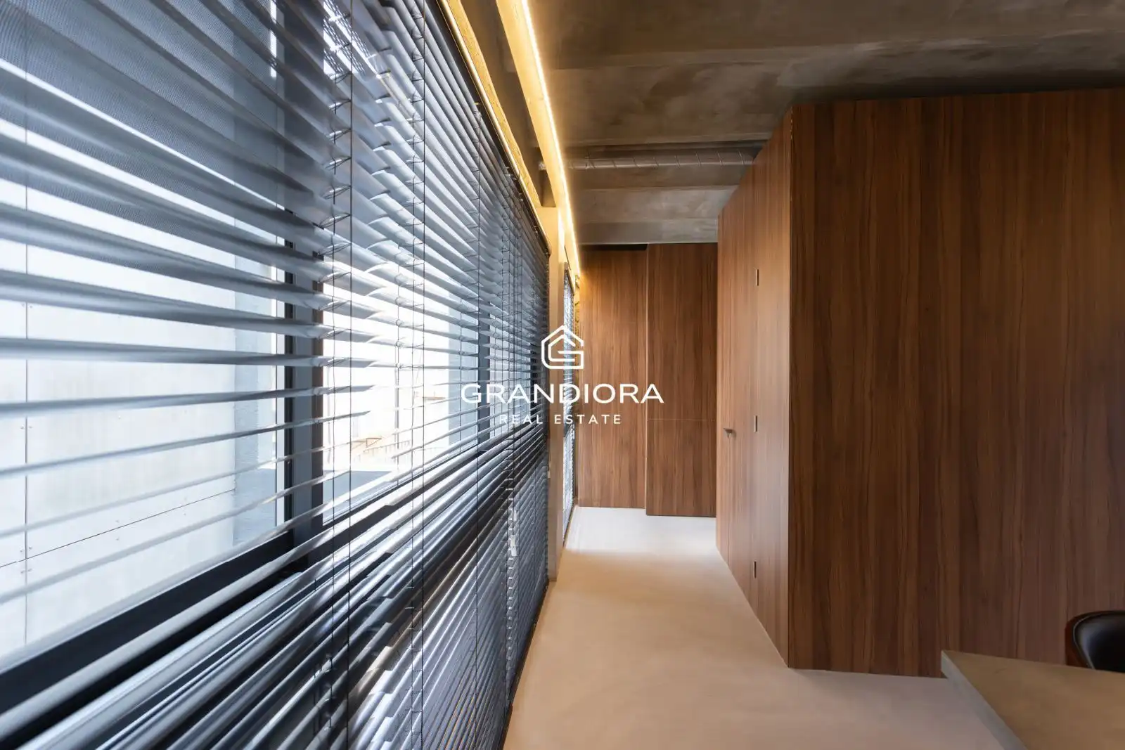 Flat for rent in Barcelona  with Air Conditioner, Terrace and Furnished