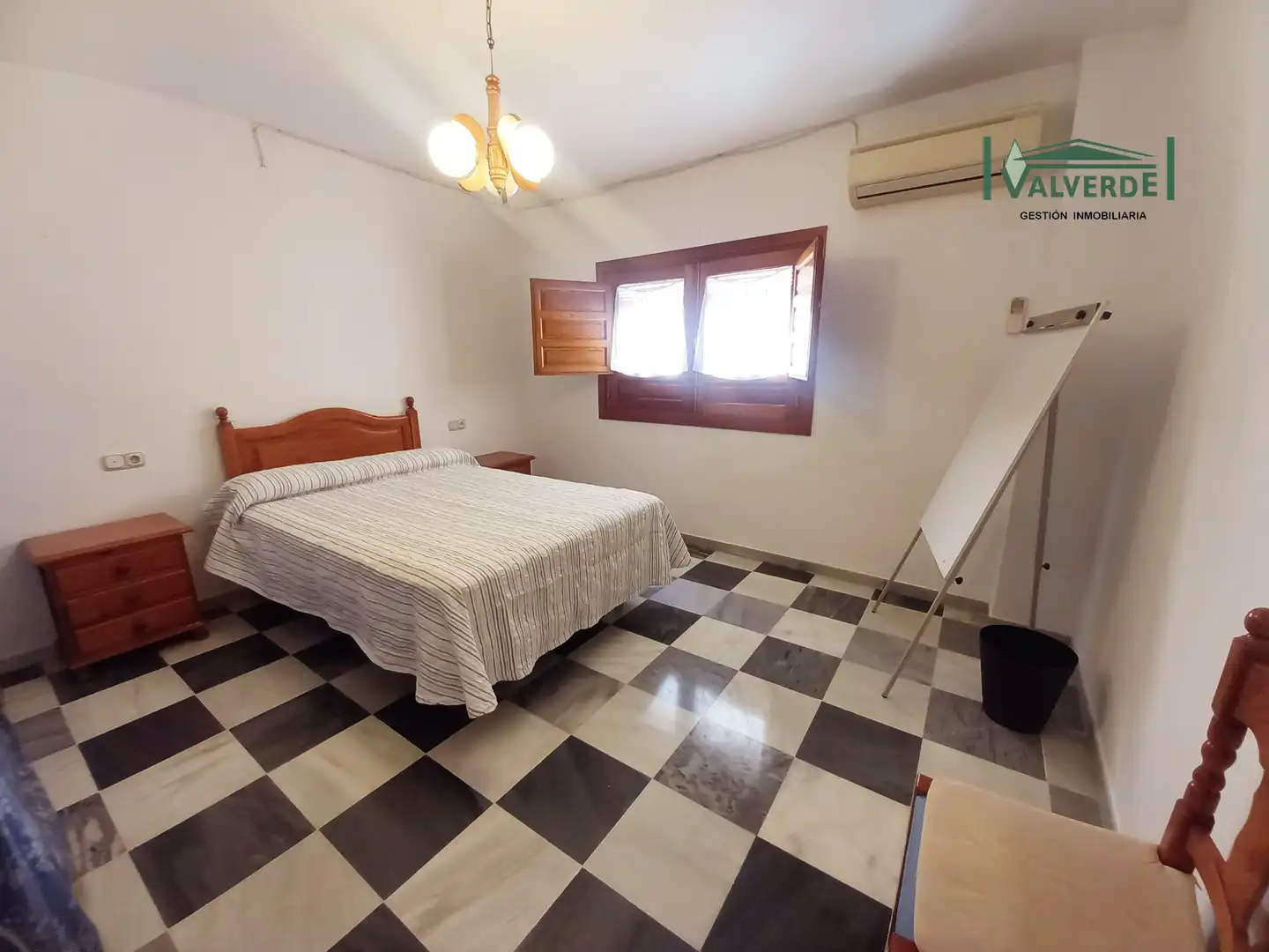 Bedroom of Apartments for rent in Granada  with Air Conditioner, Heating and Furnished