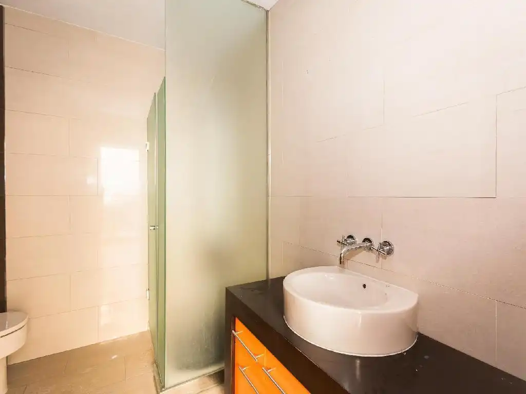 Baño de Dúplex en venta en Villanueva de la Serena con Aire acondicionado, Parquet y Terraza
