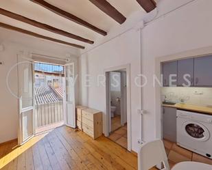 Bedroom of Study to rent in  Barcelona Capital  with Parquet flooring and Balcony