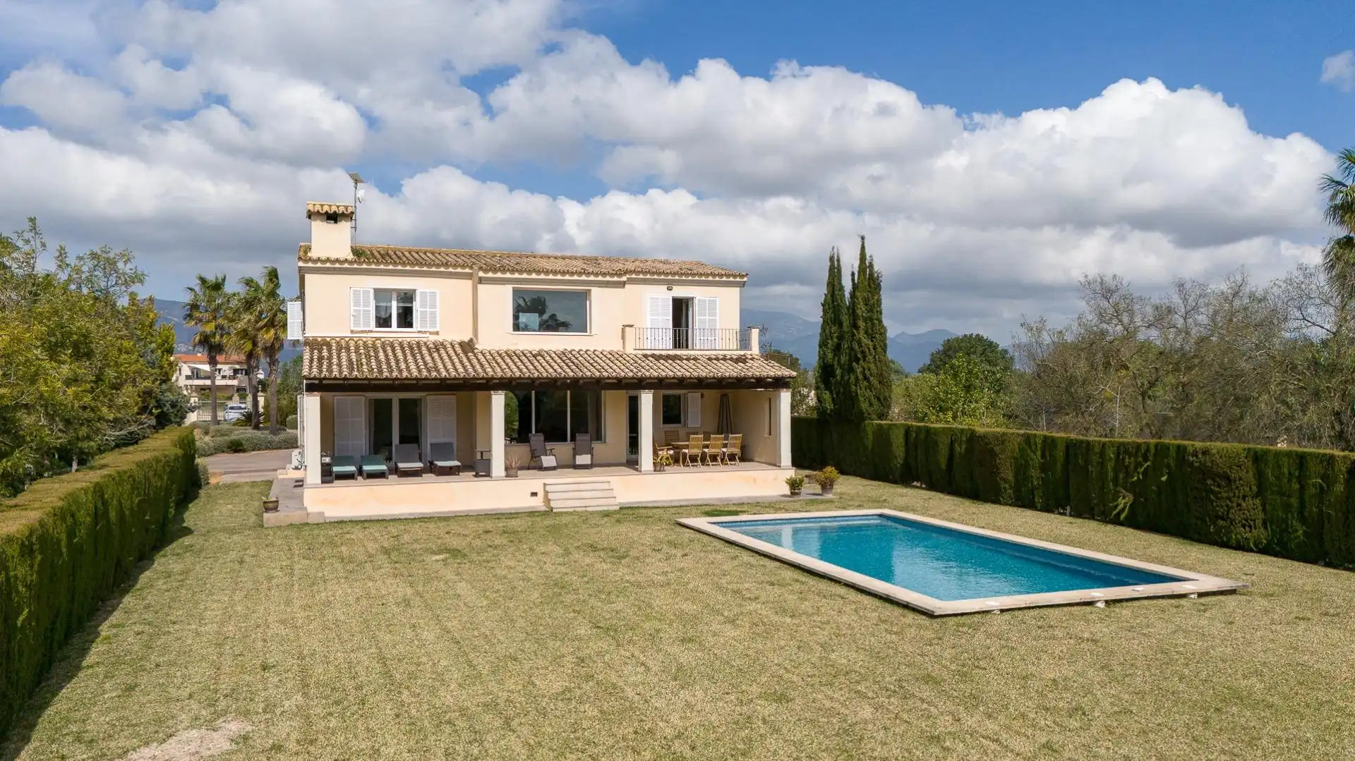 Vista exterior de Casa o chalet de alquiler en Binissalem con Aire acondicionado, Calefacción y Jardín privado