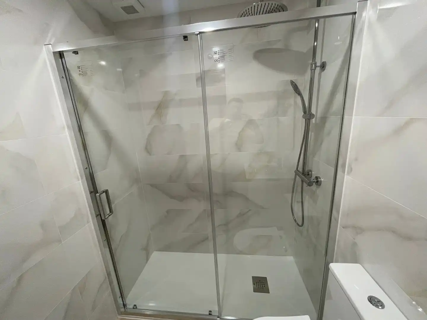 Baño de Piso de alquiler en Alcalá de Henares con Calefacción, Parquet y Amueblado