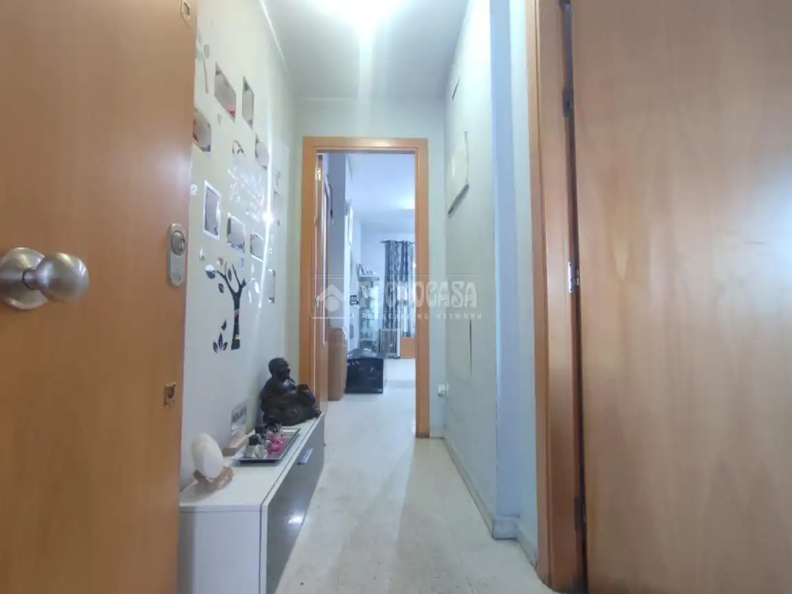 Flat for sale in Sevilla  with Air Conditioner