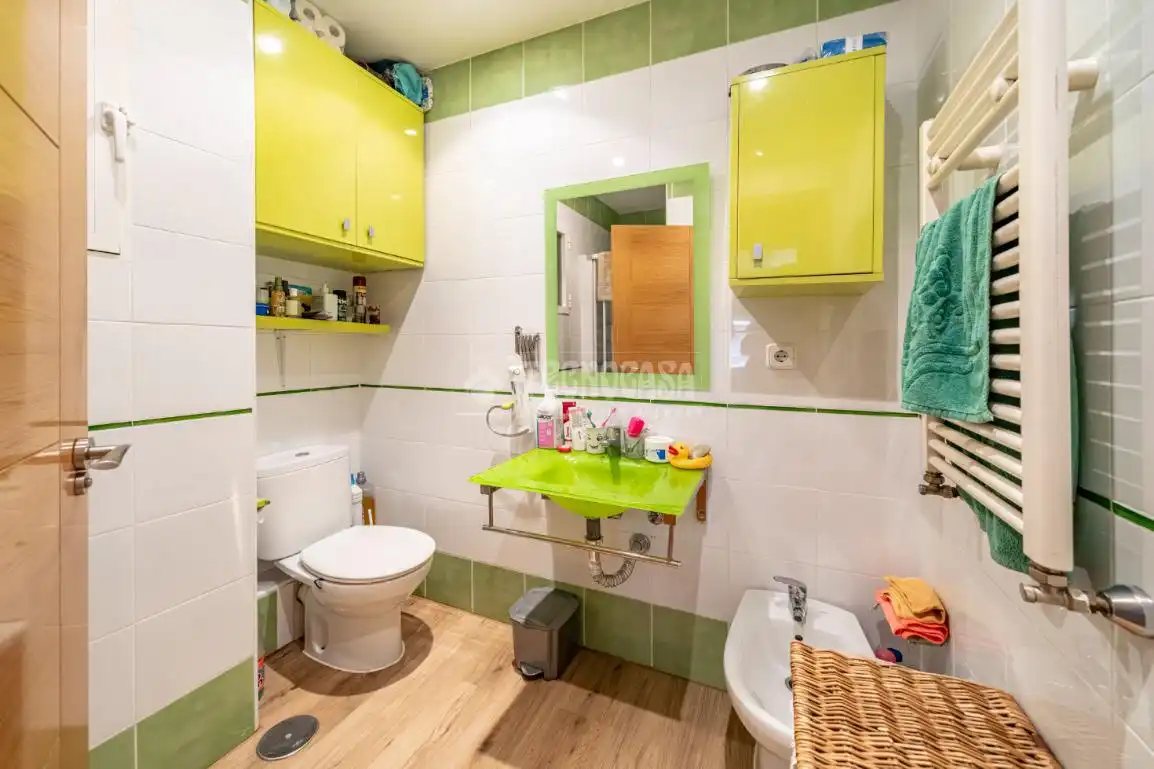 Baño de Piso en venta en Madrid con Aire acondicionado y Calefacción