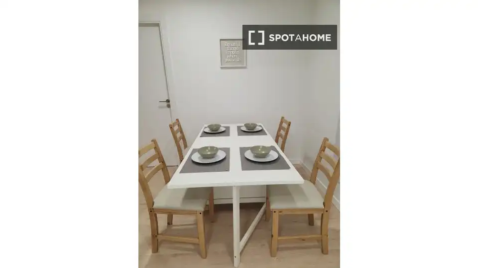 Menjador de Apartament per a compartir en Xirivella amb Aire condicionat i Terrassa