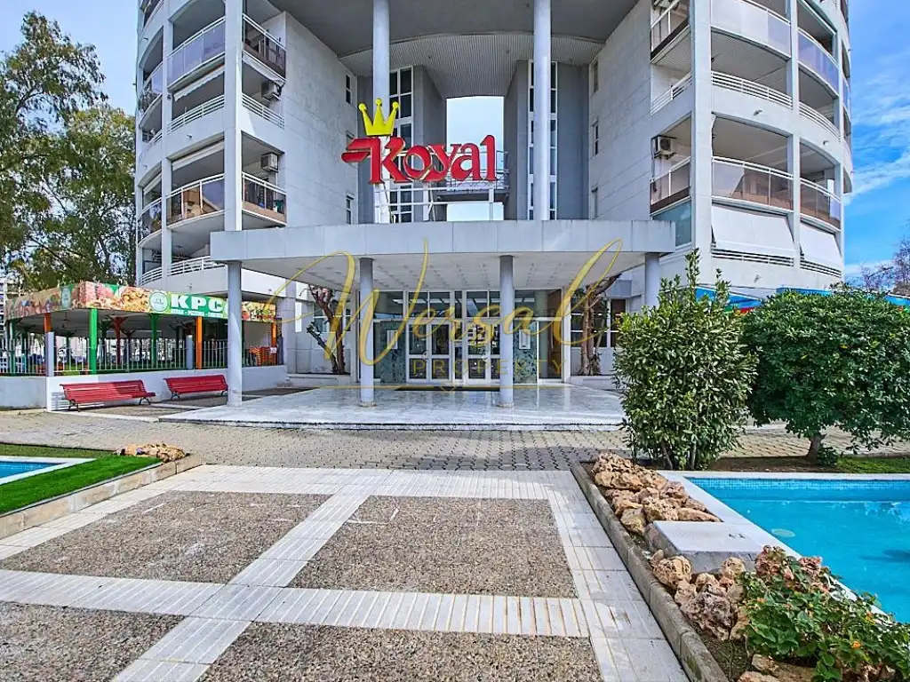 Vista exterior de Apartament en venda en Salou amb Piscina comunitària