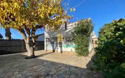 Vista exterior de Casa o xalet en venda en Roses amb Terrassa i Balcó