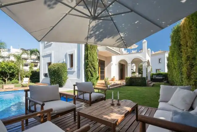 Xalet en venda a Estepona Pueblo