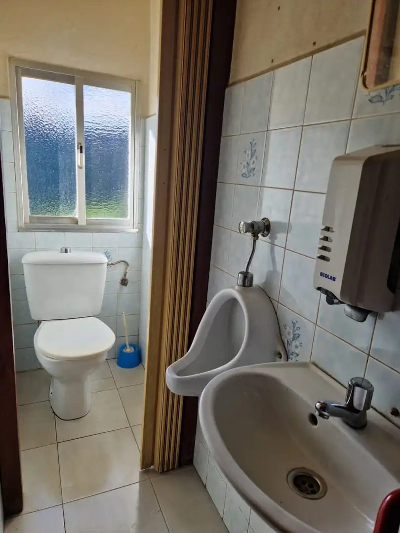 Baño de Casa o chalet en venta en Illas con Calefacción y Trastero