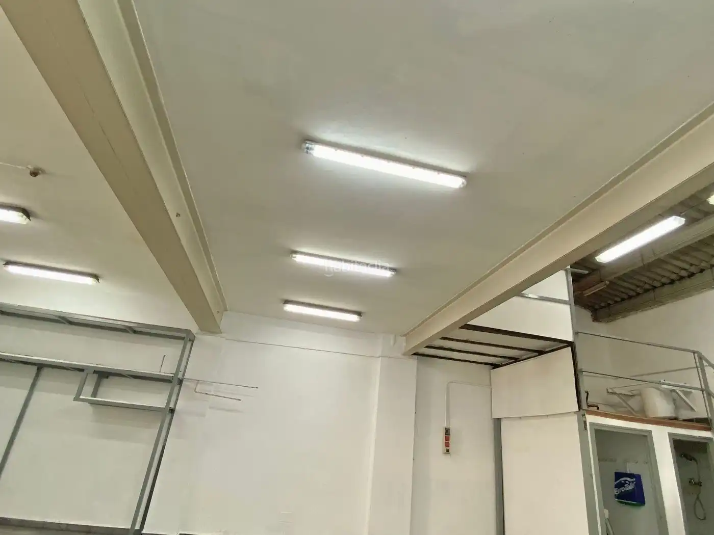 Local comercial en venda a Carrer Pirineus 24, imagen 6