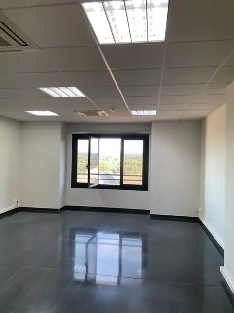 Oficina de lloguer en Lleida amb Aire condicionat