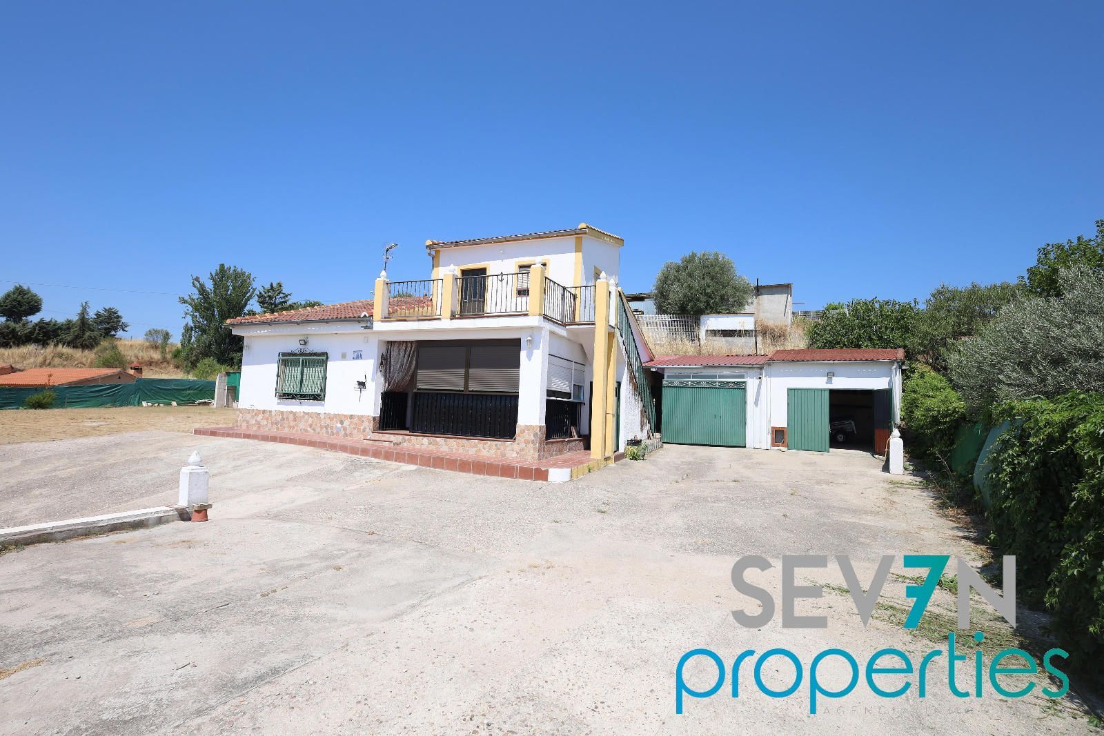 Vista exterior de Casa o xalet en venda en Méntrida amb Calefacció, Jardí privat i Terrassa