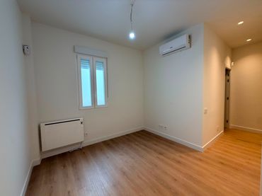Wohnung mit Aufzug zum Verkauf in Calle de Altamirano