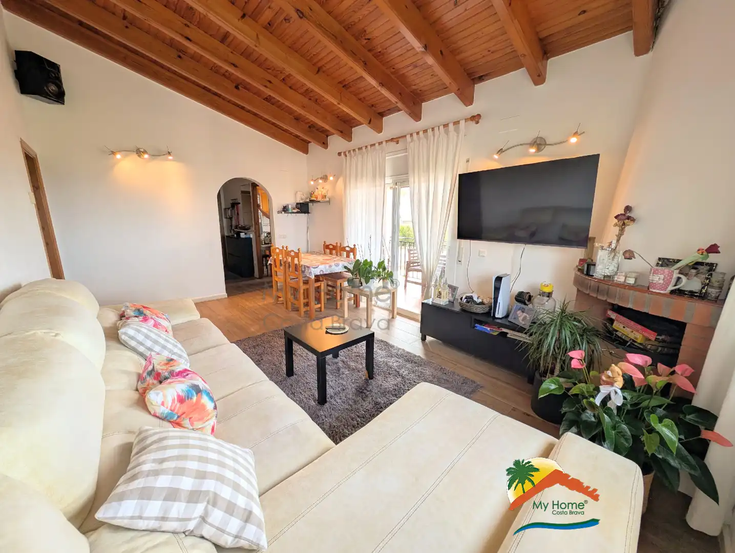 Sala d'estar de Casa o xalet en venda en Vidreres amb Calefacció, Jardí privat i Terrassa