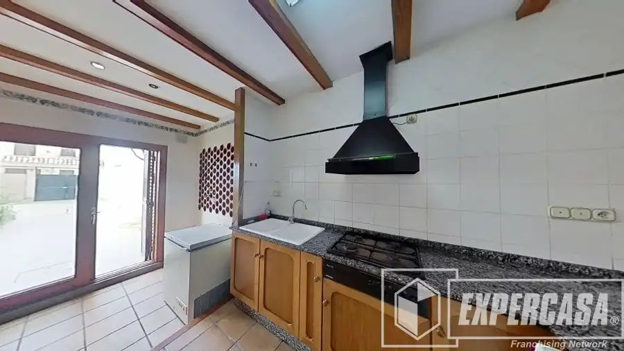 Cocina de Casa o chalet en venta en Burjassot con Aire acondicionado, Calefacción y Terraza