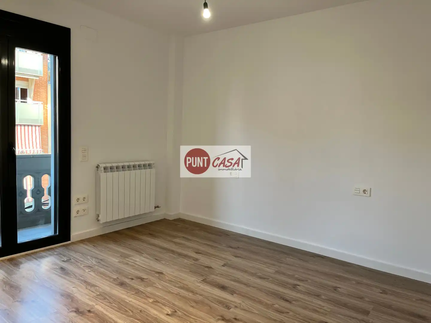 Piso de alquiler en Lleida con Calefacción, Parquet y Horno