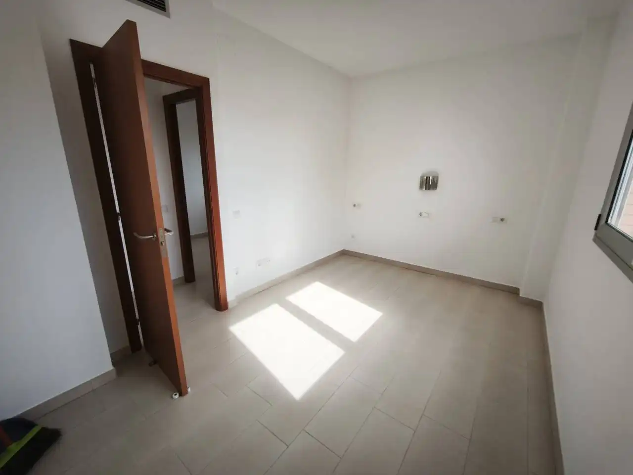 Wohnung zum Verkauf in Calafell mit Klimaanlage, Heizung und Terrasse