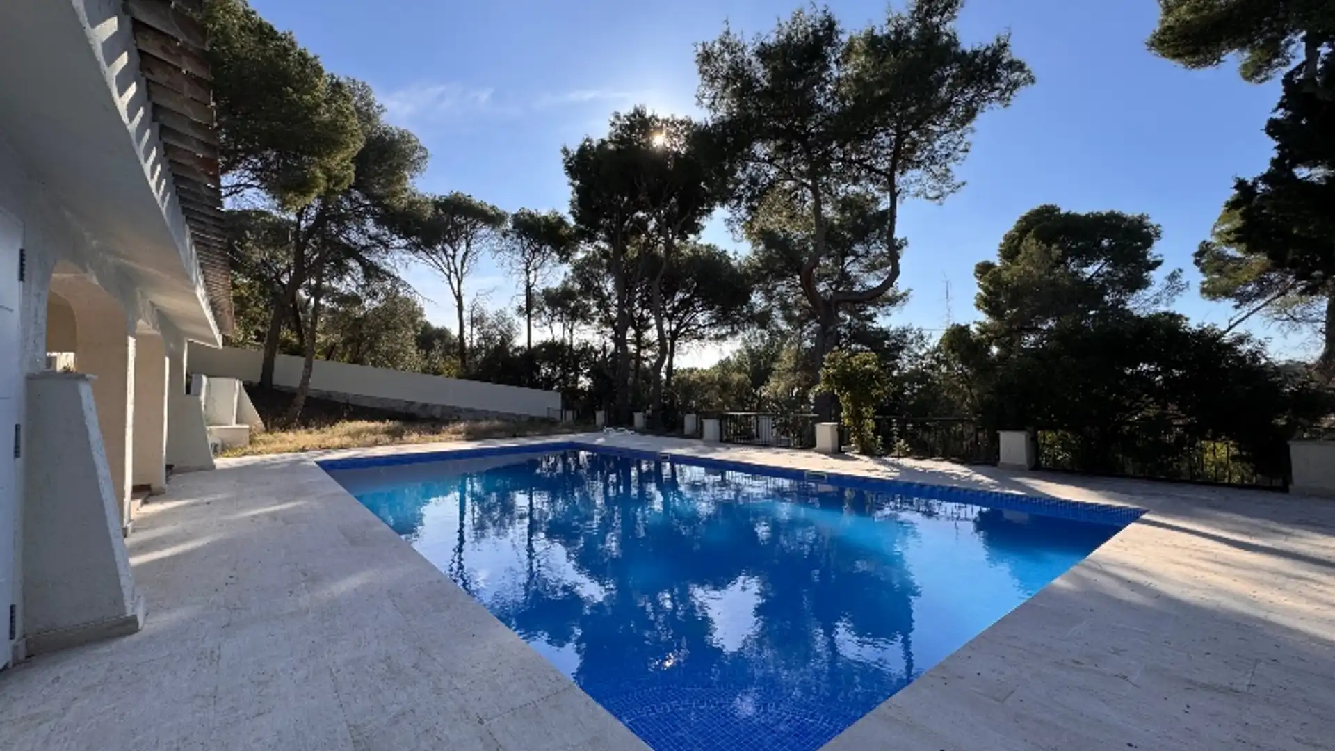Piscina de Casa o xalet en venda en Cabrera de Mar amb Aire condicionat, Calefacció i Jardí privat