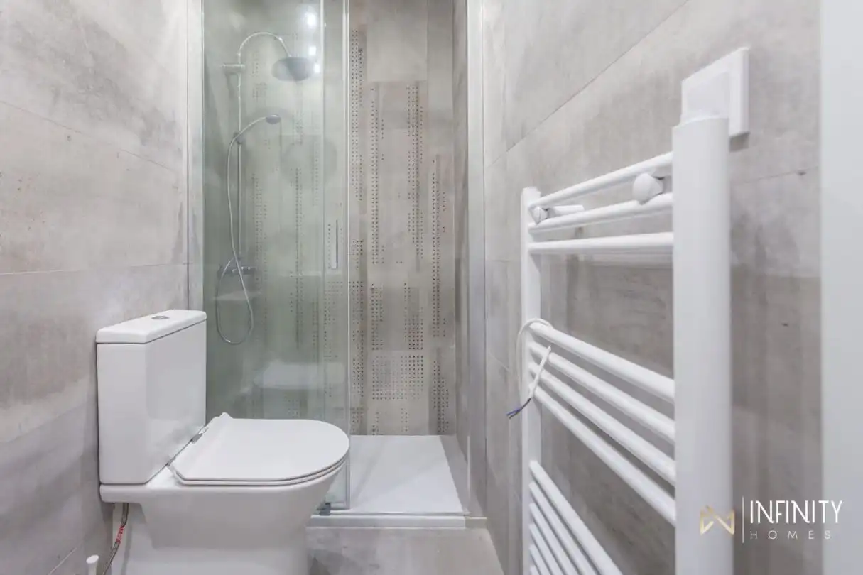 Baño de Piso de alquiler en Bilbao  con Calefacción