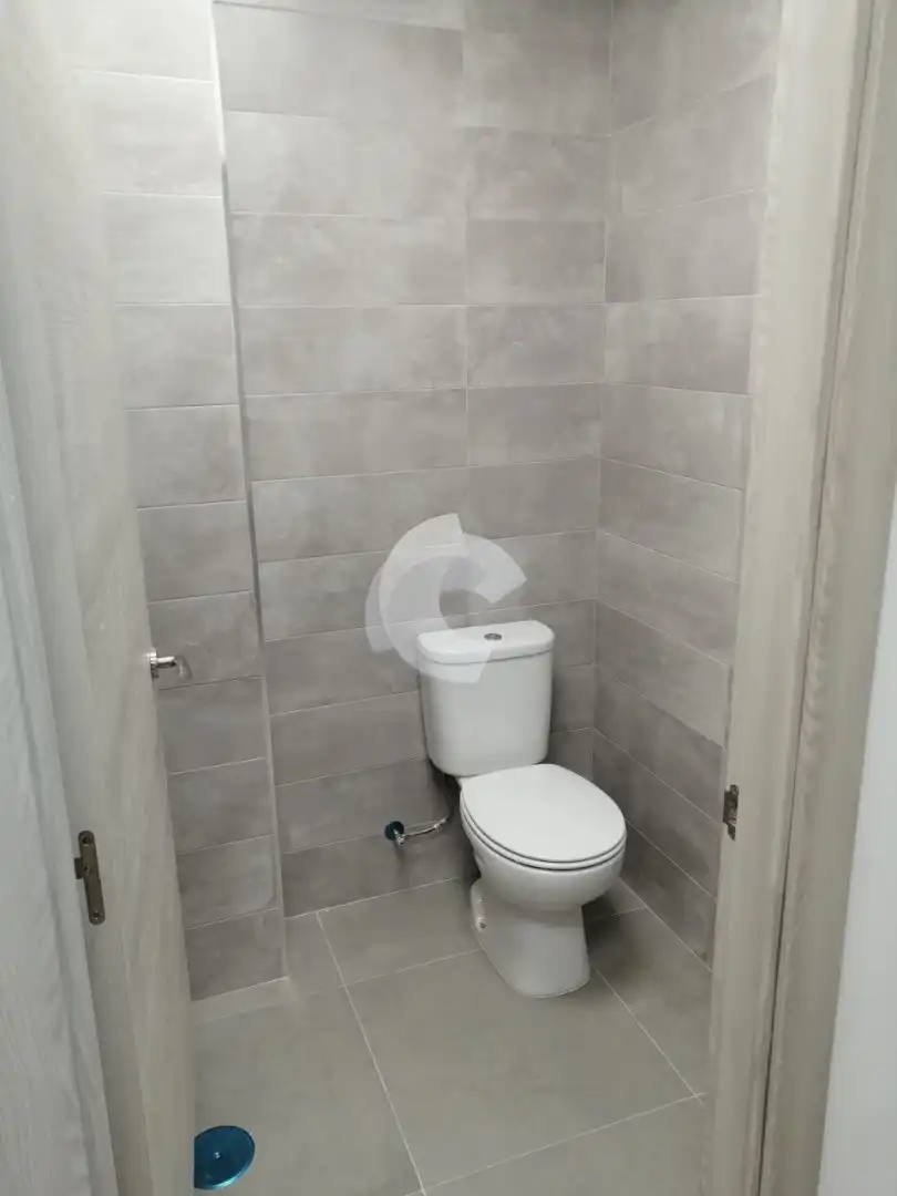 Baño de Nave industrial de alquiler en Vilamarín
