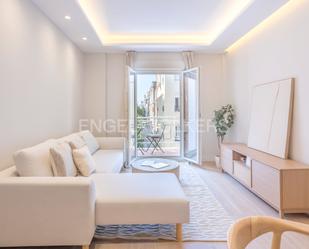 Living room of Apartment for sale in  Madrid Capital  with Air Conditioner, Heating and Furnished